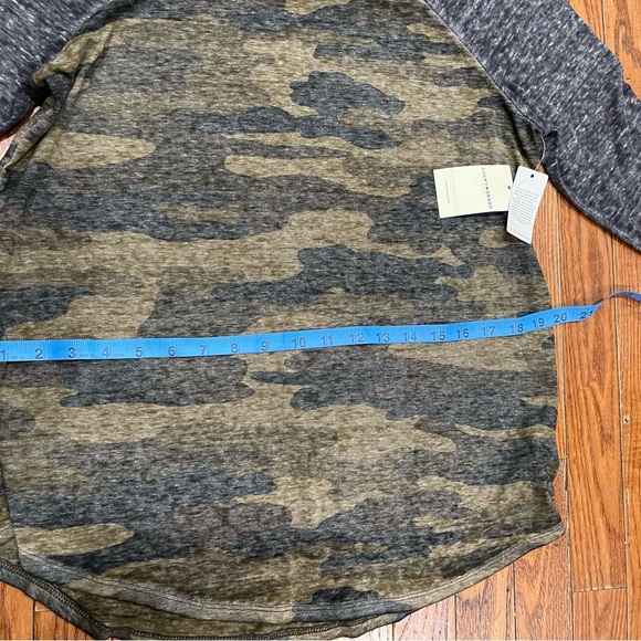 Lucky Brand Camo Raglan Sleeve Blouse - Picture 2 of 11